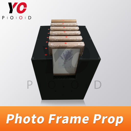 Photo frame prop escape room game